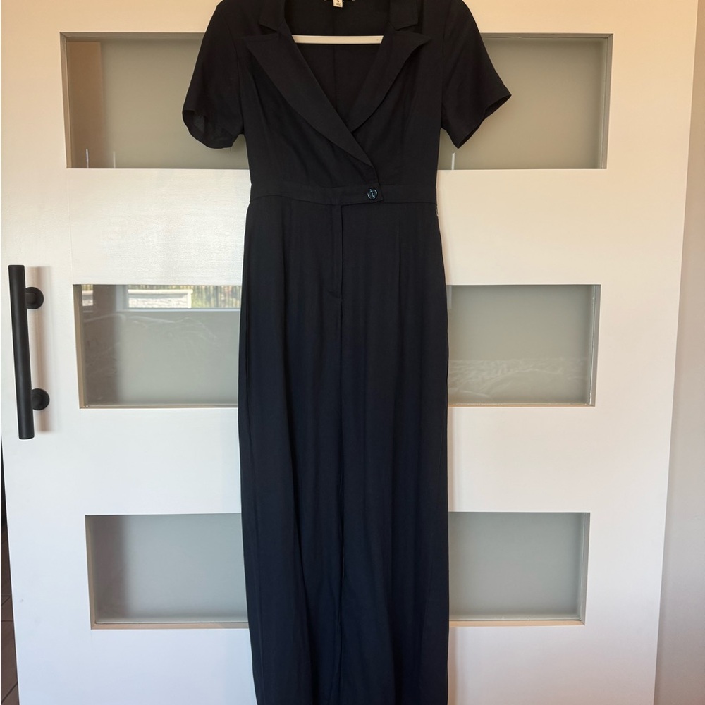 Francesca's Collections Navy Top